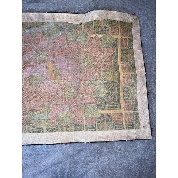 Christmas Poinsettia Hand Hooked Runner Rug 31" x 20" - Picture 11 of 12